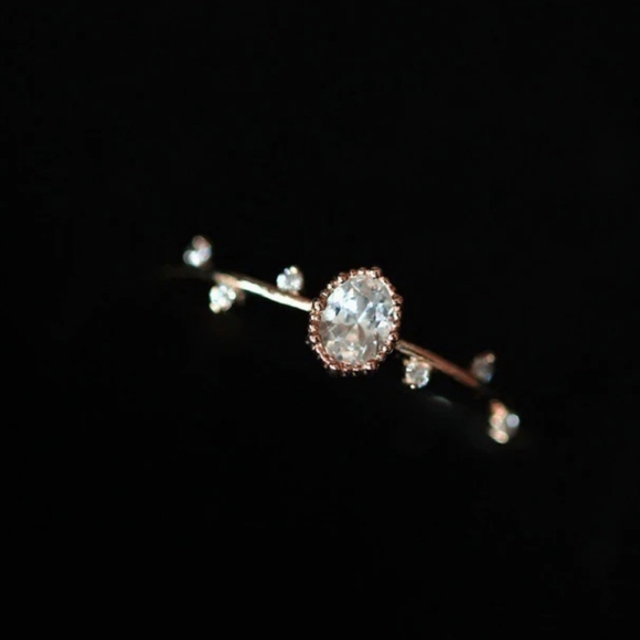 Ring in Gold - Picture 2 of 3